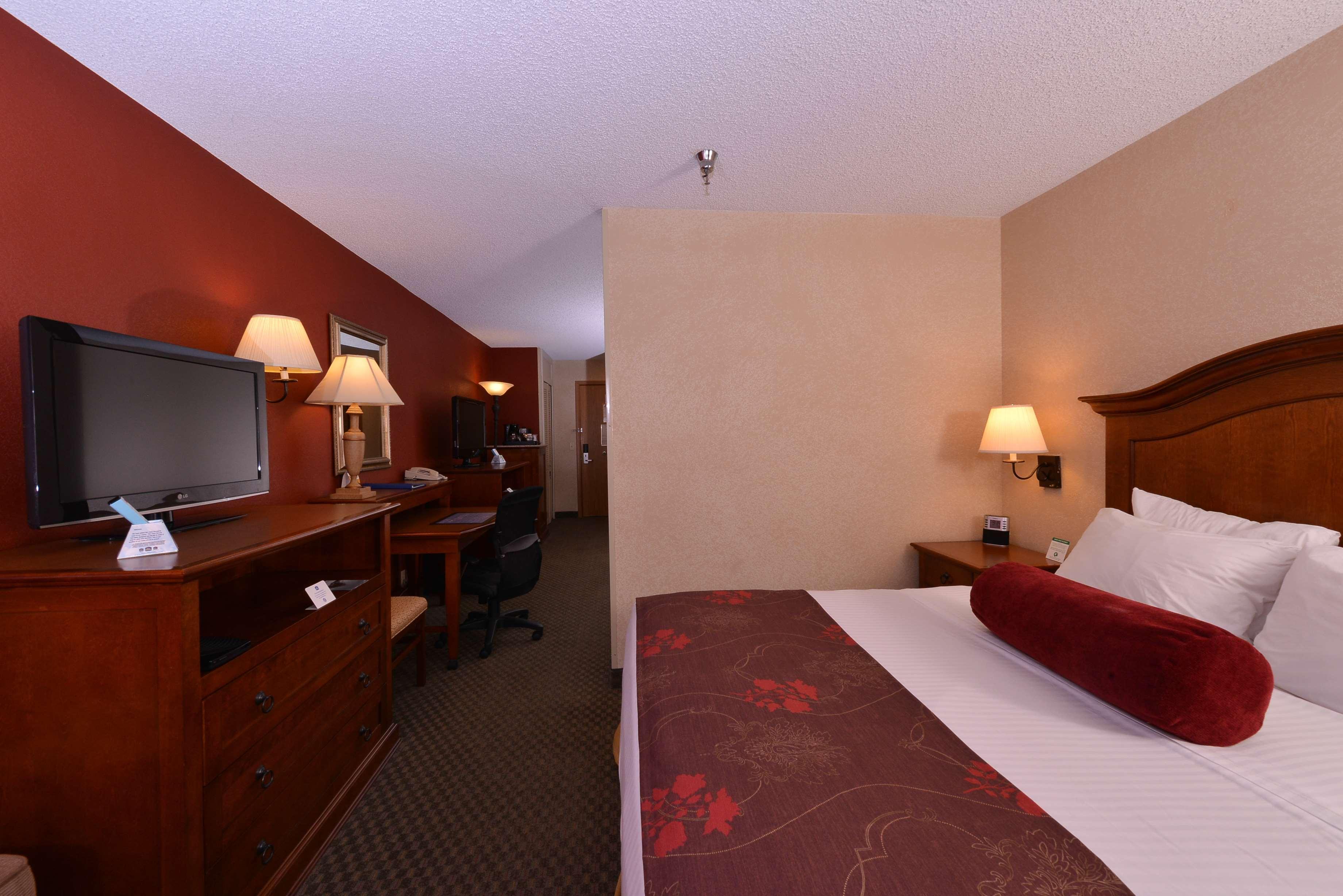 Best Western Plus Rama Inn Redmond Exteriér fotografie