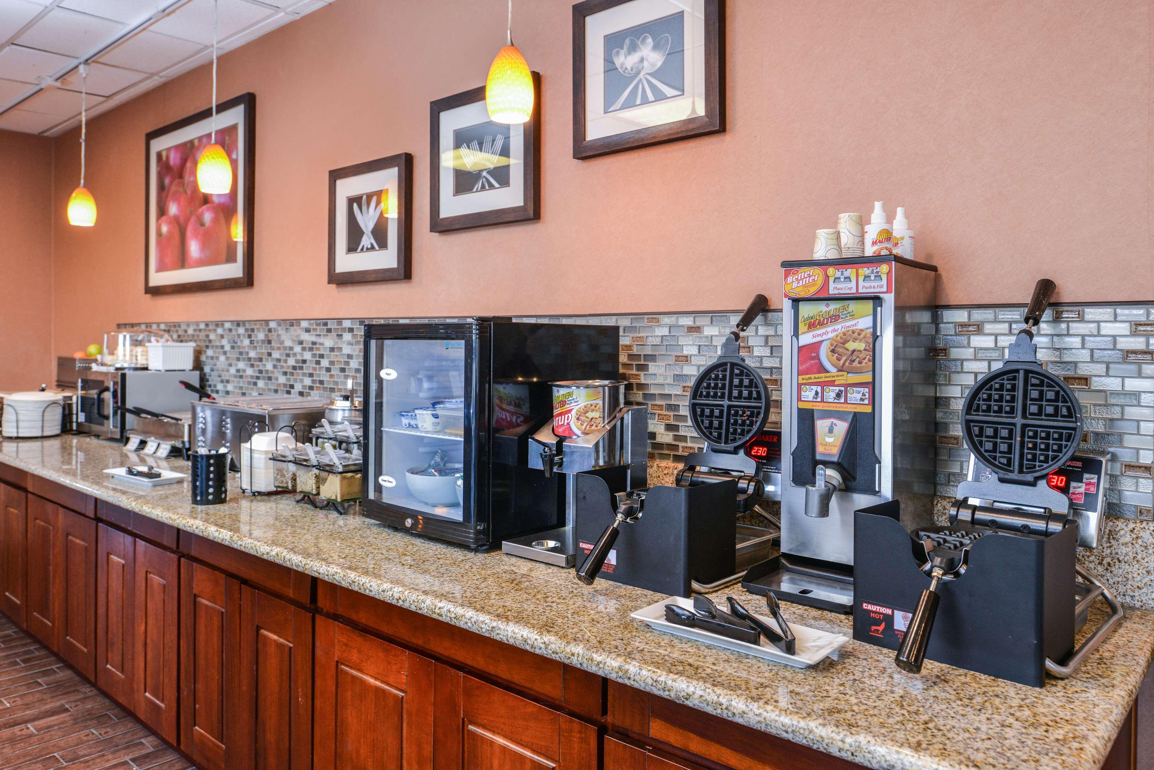Best Western Plus Rama Inn Redmond Exteriér fotografie