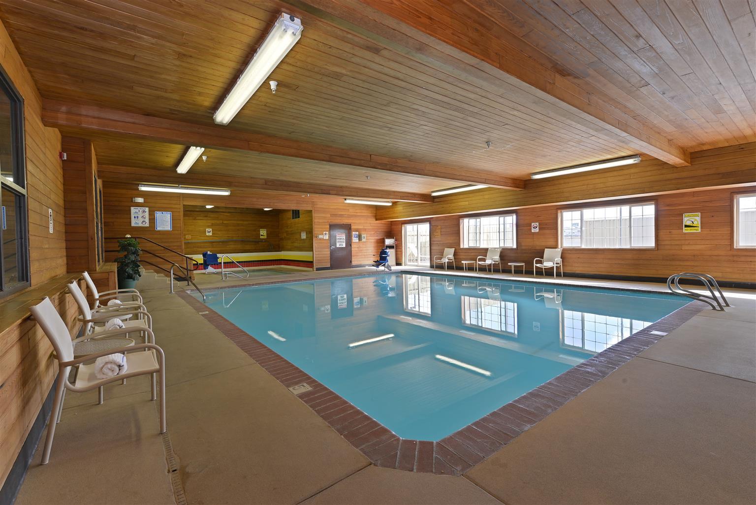Best Western Plus Rama Inn Redmond Exteriér fotografie