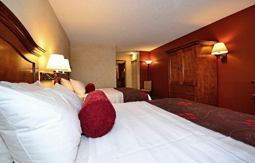 Best Western Plus Rama Inn Redmond Exteriér fotografie