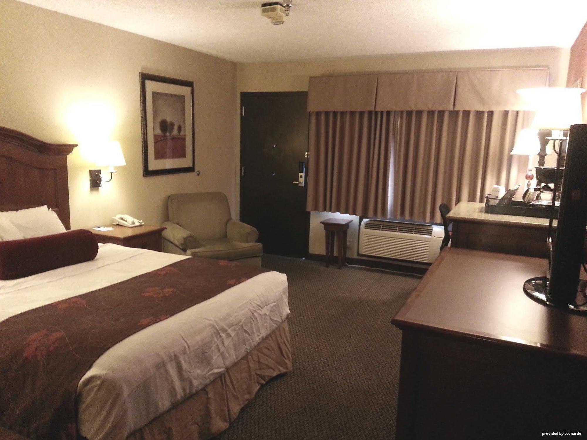 Best Western Plus Rama Inn Redmond Exteriér fotografie